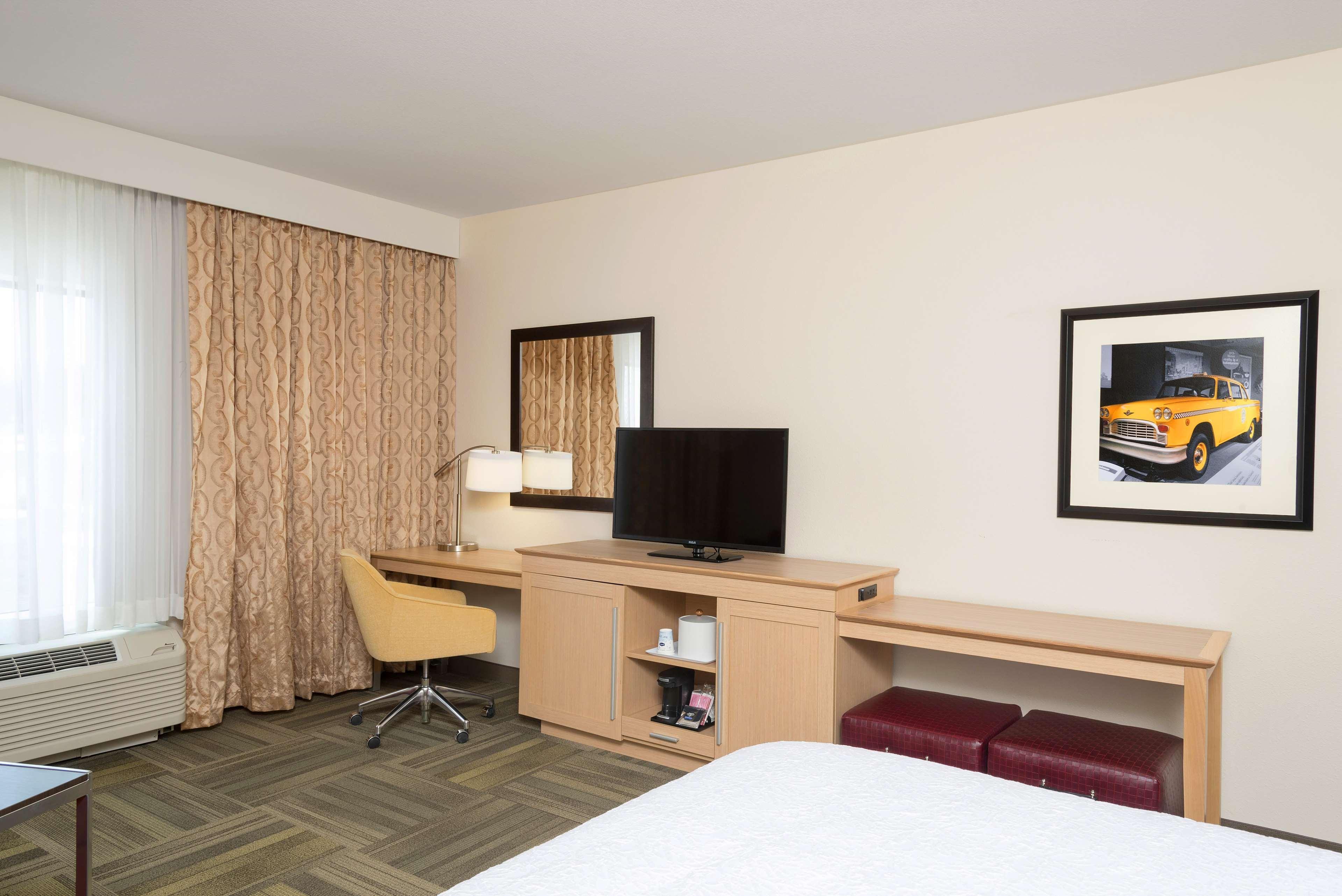 Hampton Inn Kalamazoo Buitenkant foto