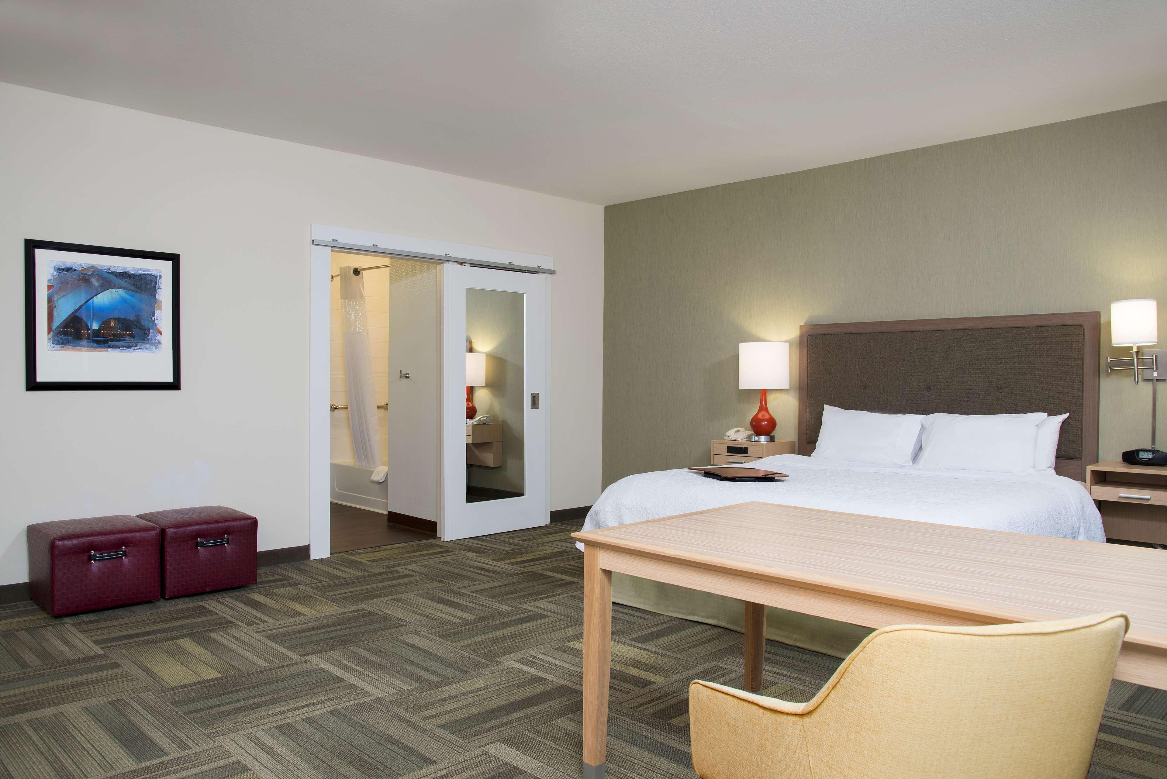Hampton Inn Kalamazoo Buitenkant foto