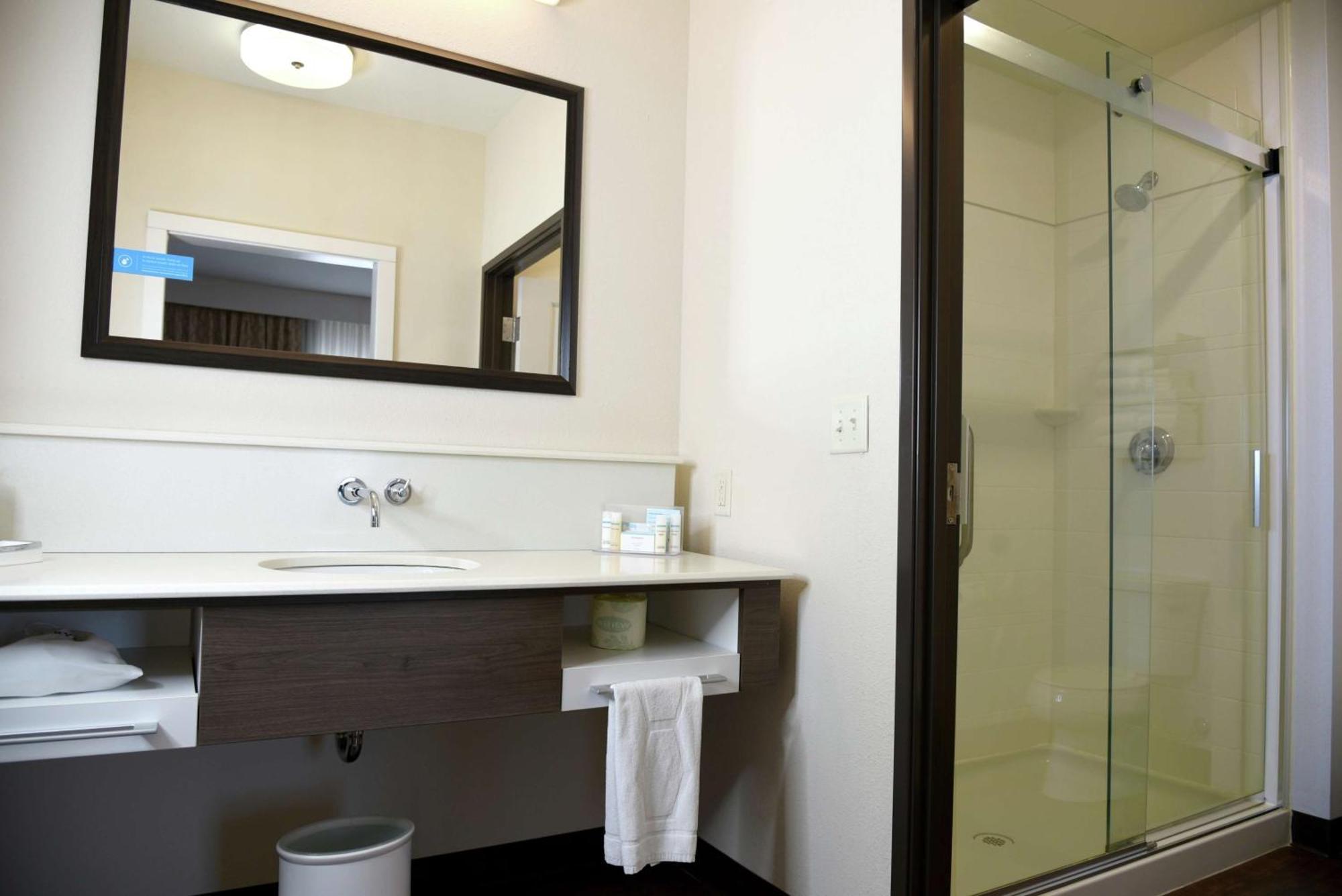 Hampton Inn Kalamazoo Buitenkant foto