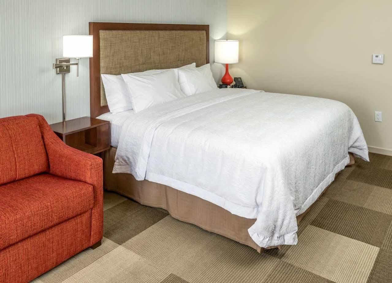 Hampton Inn Kalamazoo Buitenkant foto